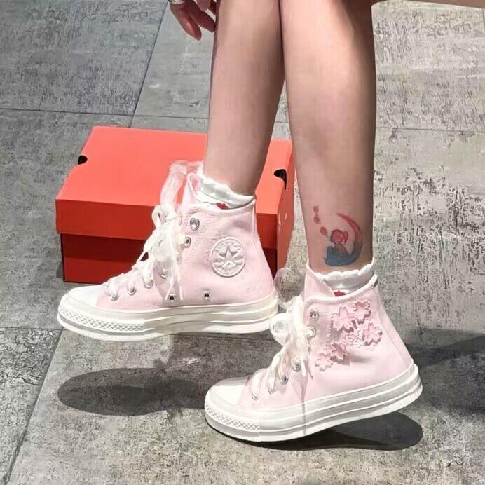 Womens Embroidery Canvas Sneak - đánh giá và giá Canvas Sneaker High